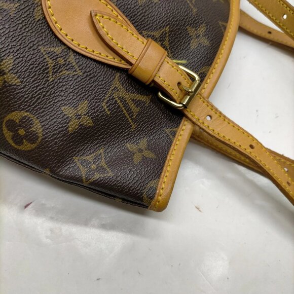 Authentic Louis Vuitton Bucket PM Monogram Tote Bag w/ Pouch - Picture 6 of 16